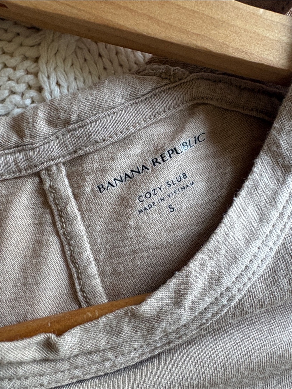 Banana Republic cozy slub tee - Picture 6 of 8